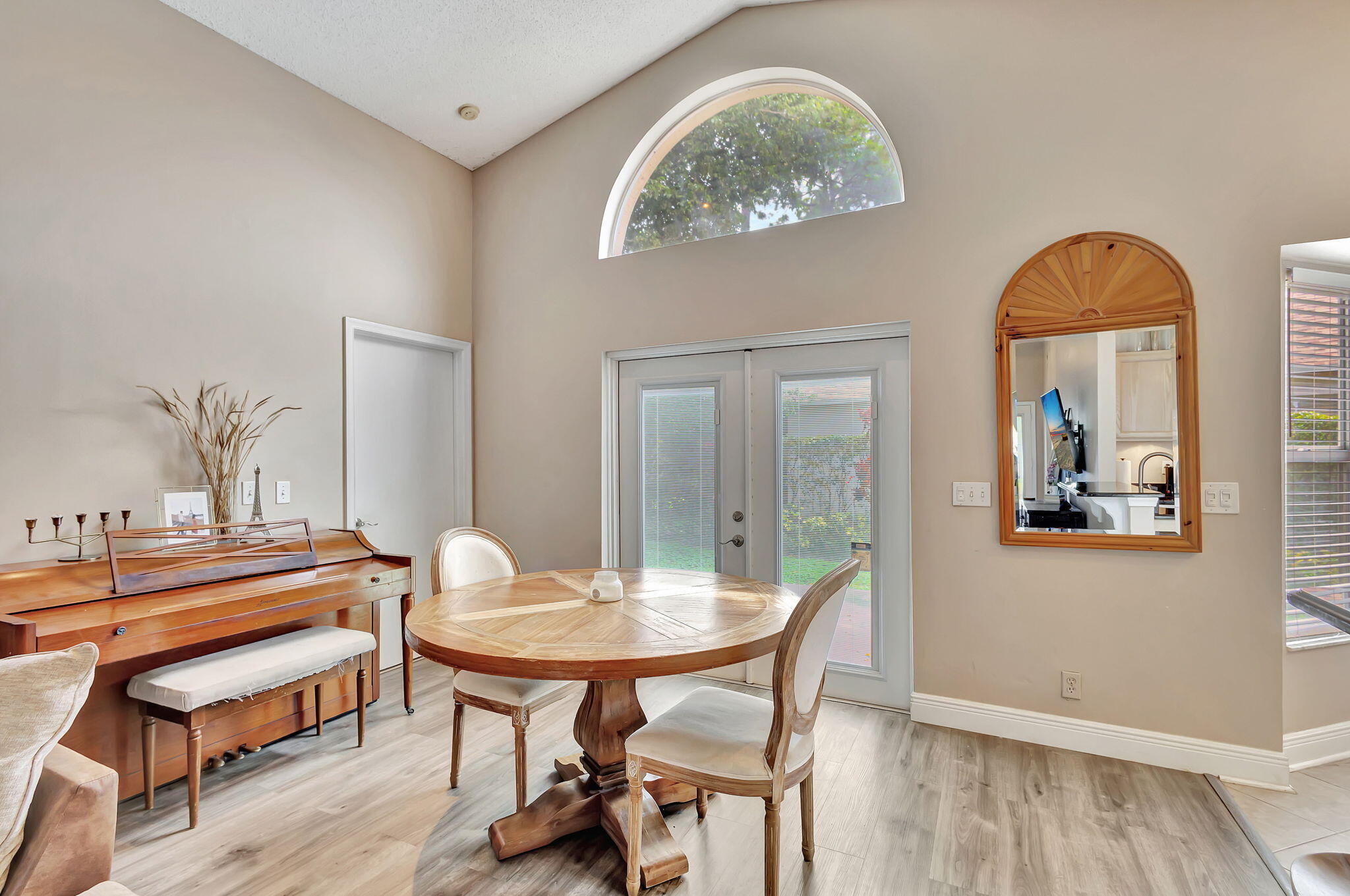 RIVER BRIDGE PAR 2F - Residential