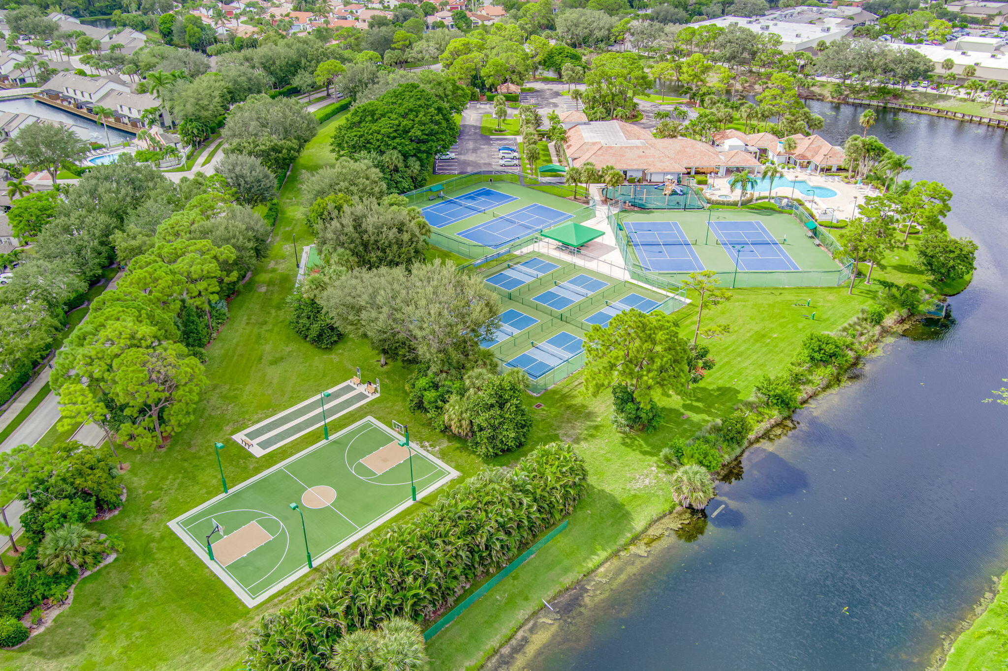 RIVER BRIDGE PAR 2F - Residential