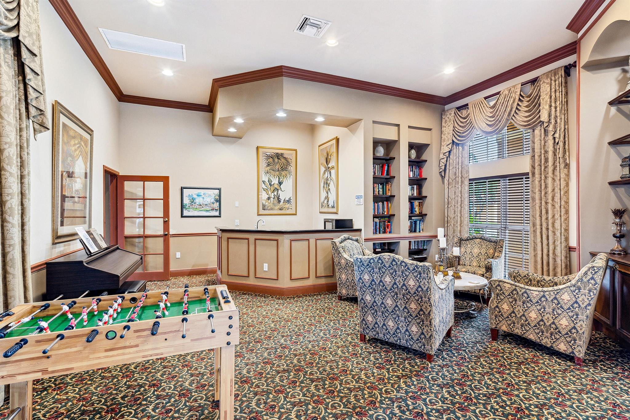 HYPOLUXOS MARINERS CAY CO - Residential Lease