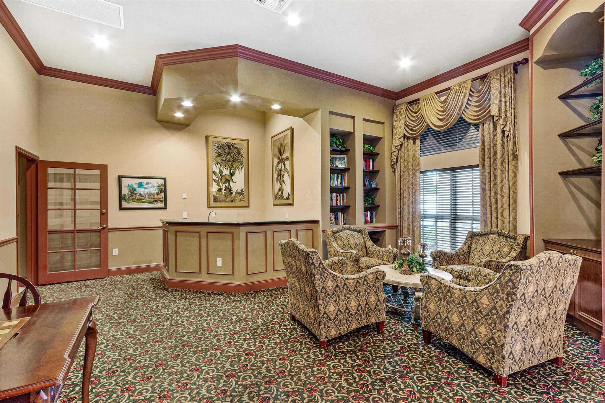 HYPOLUXOS MARINERS CAY CO - Residential Lease