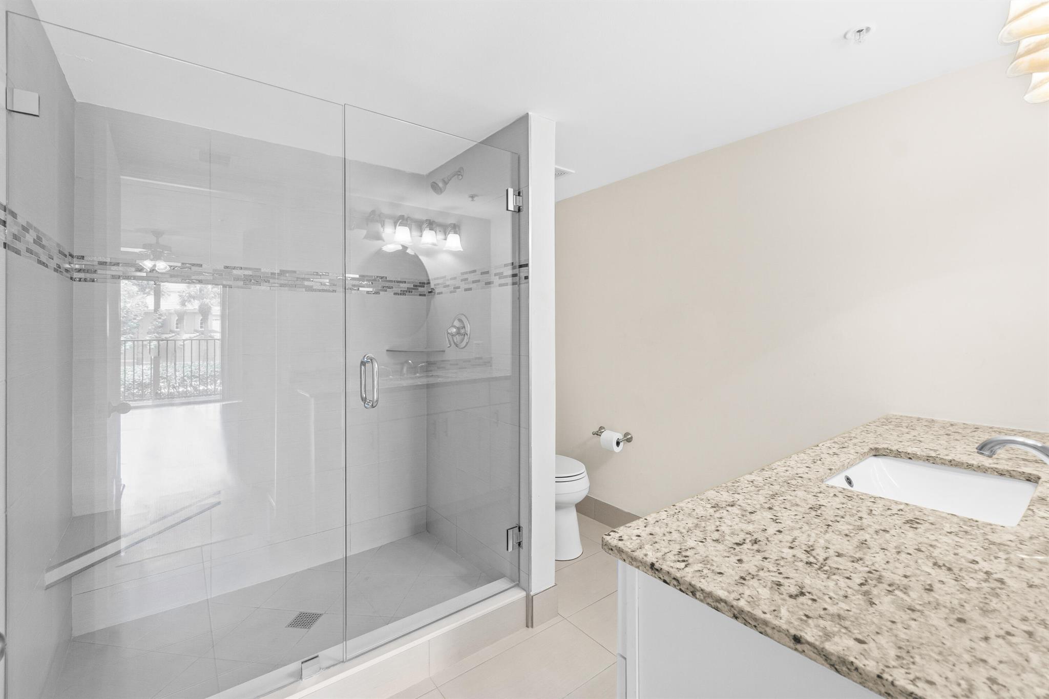 HYPOLUXOS MARINERS CAY CO - Residential Lease