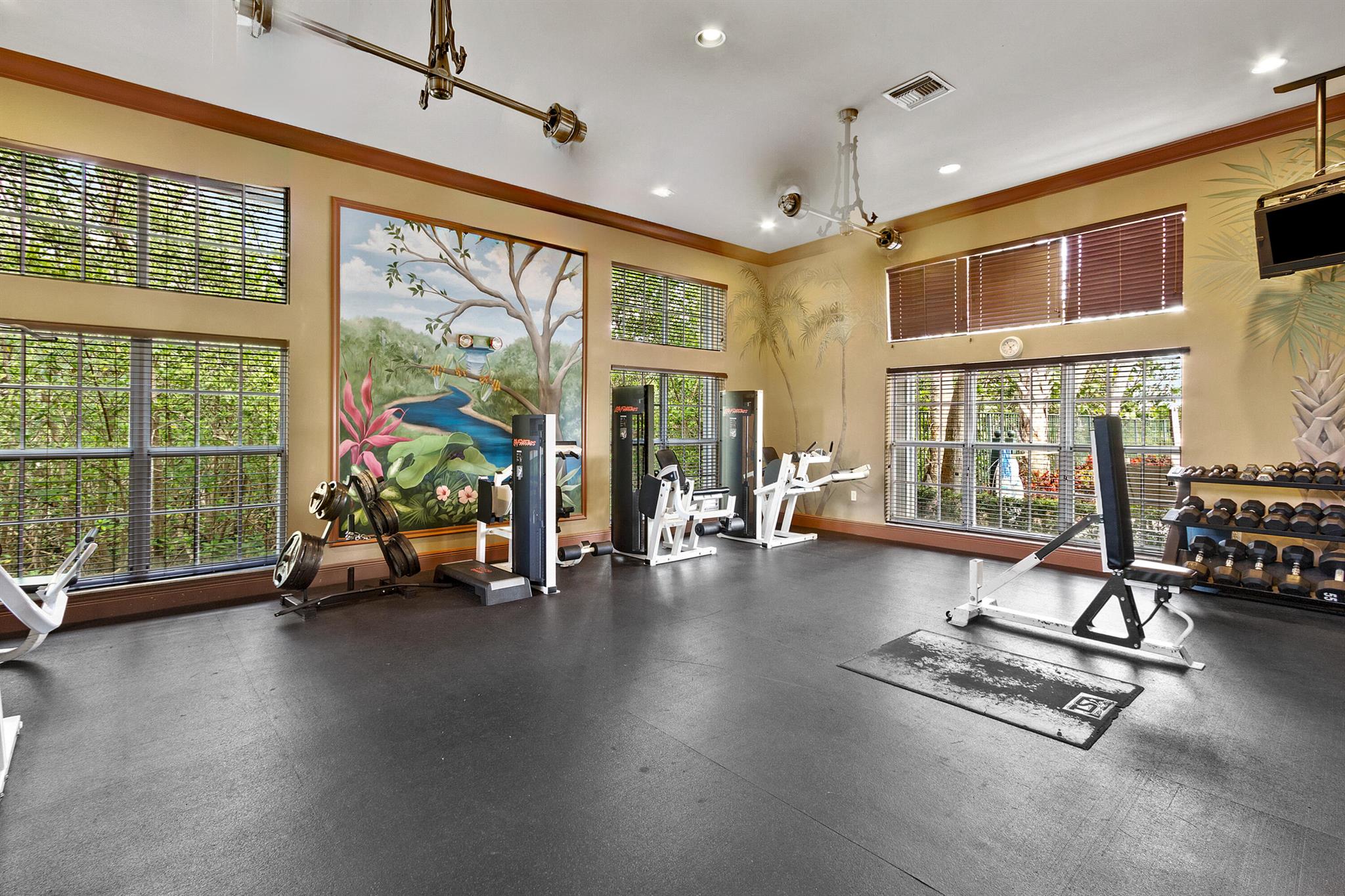 HYPOLUXOS MARINERS CAY CO - Residential Lease