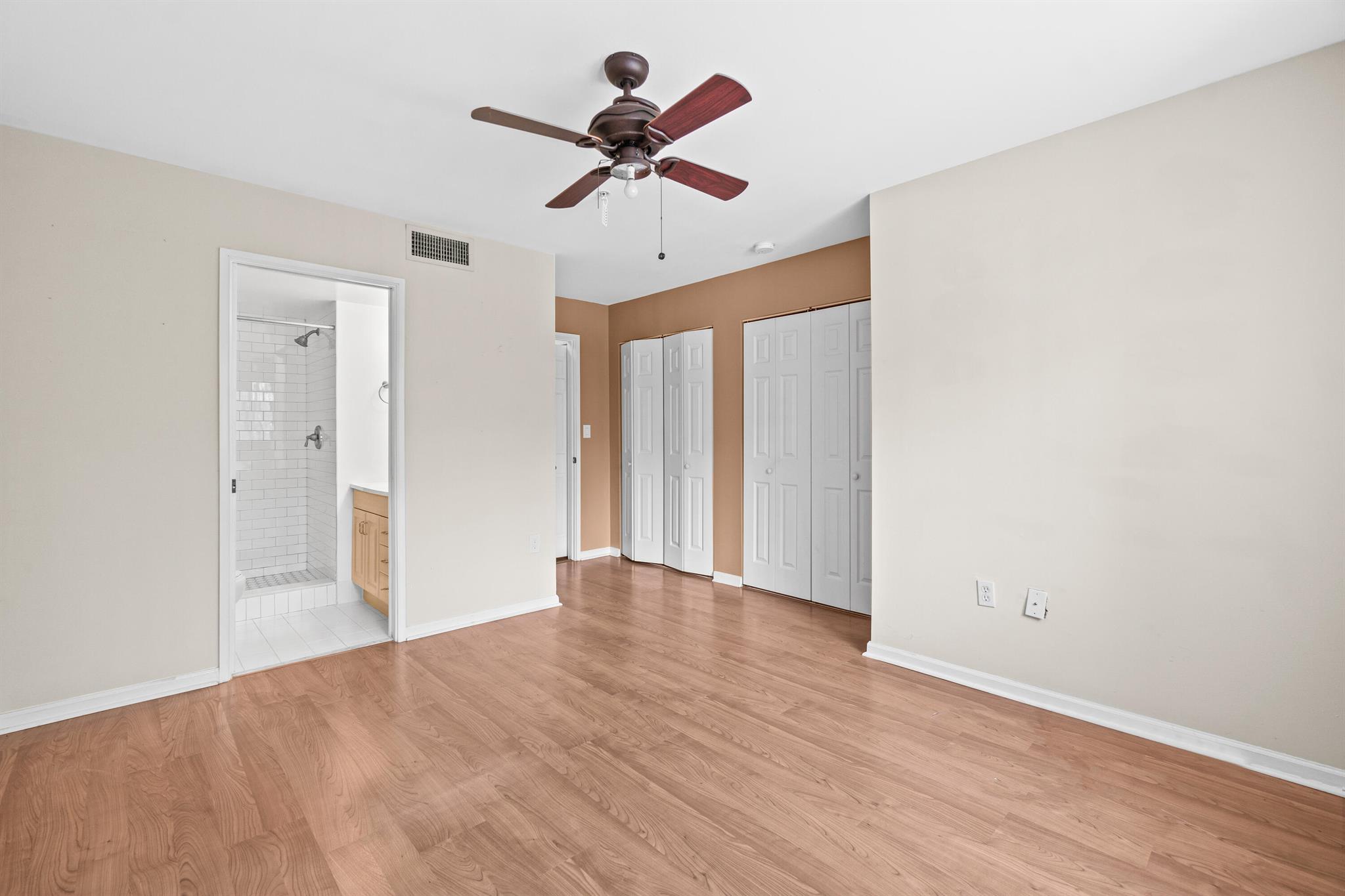 HYPOLUXOS MARINERS CAY CO - Residential Lease