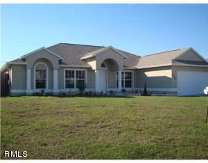 Photo of 2092 SW Pruitt Street, Port Saint Lucie, FL 34953 (MLS # R10771825)