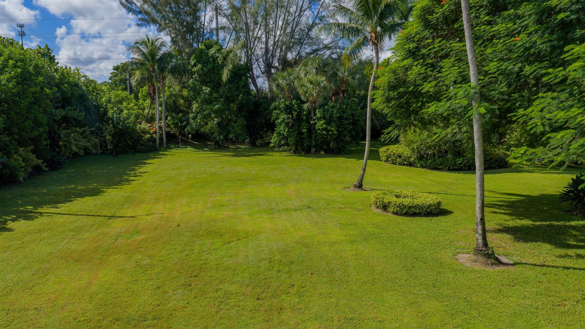 6003a Le Lac Road