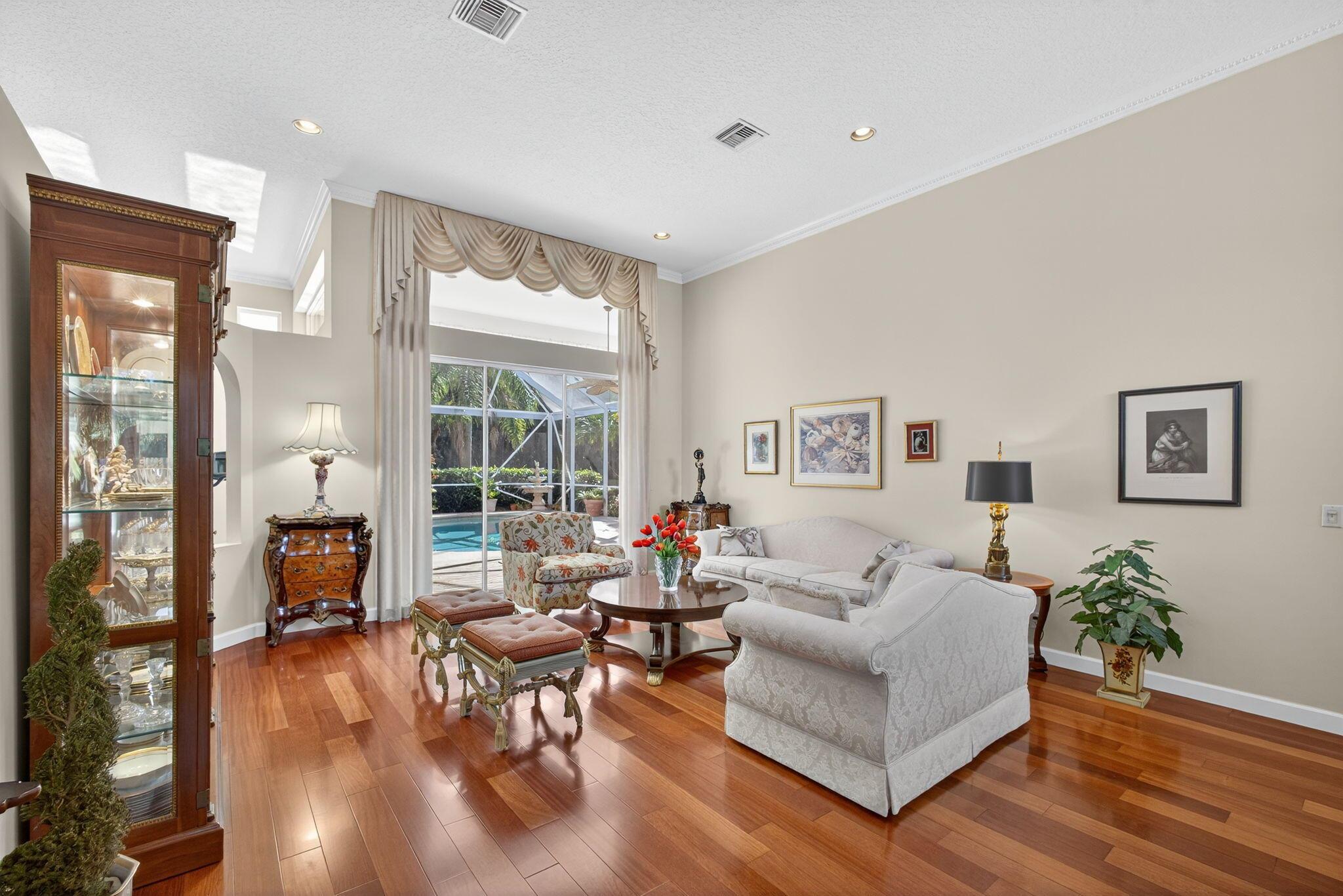 THE ISLAND - Residential