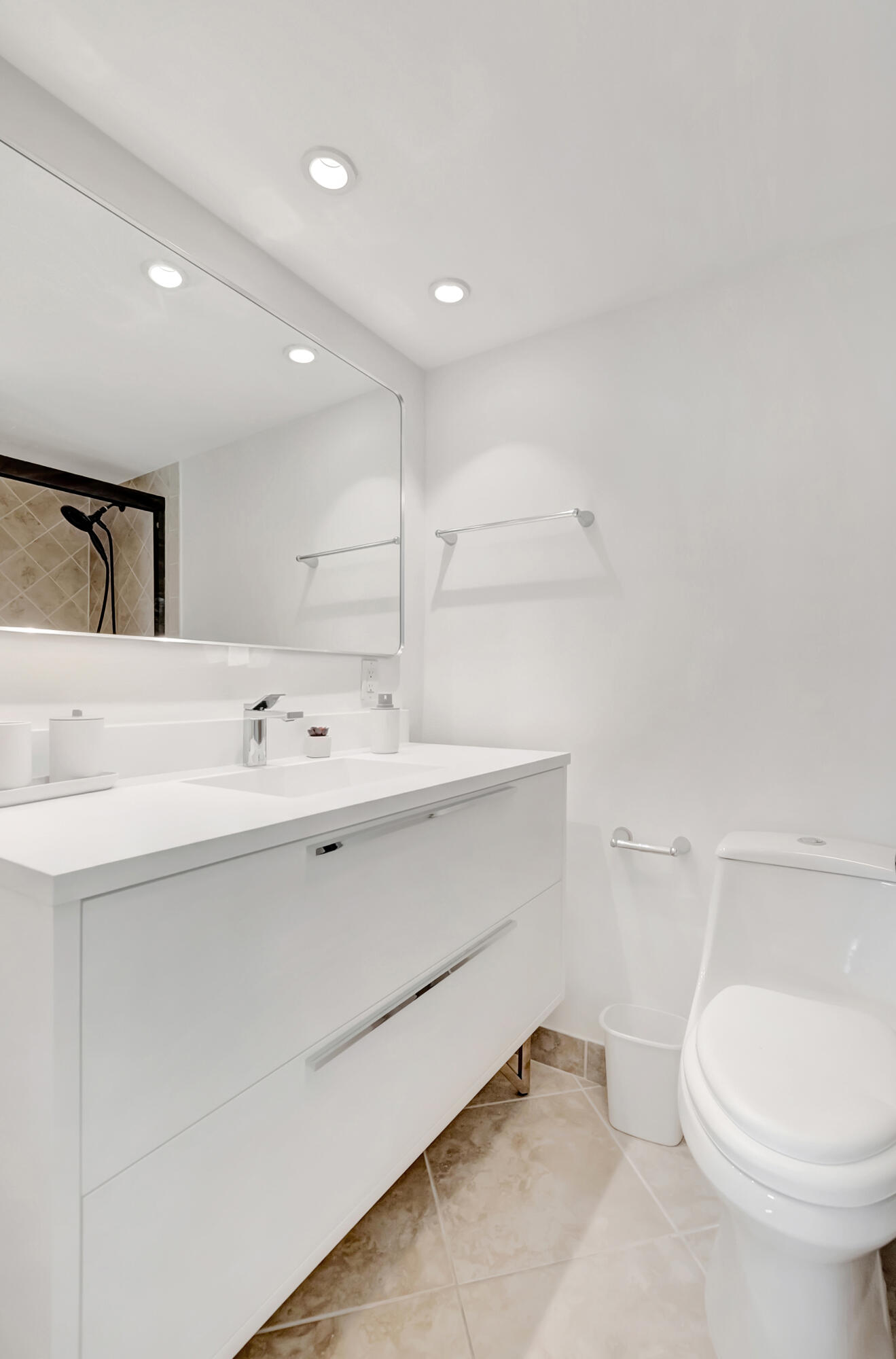 YARMOUTH AT CENTURY VILLAGE CONDO - Residential