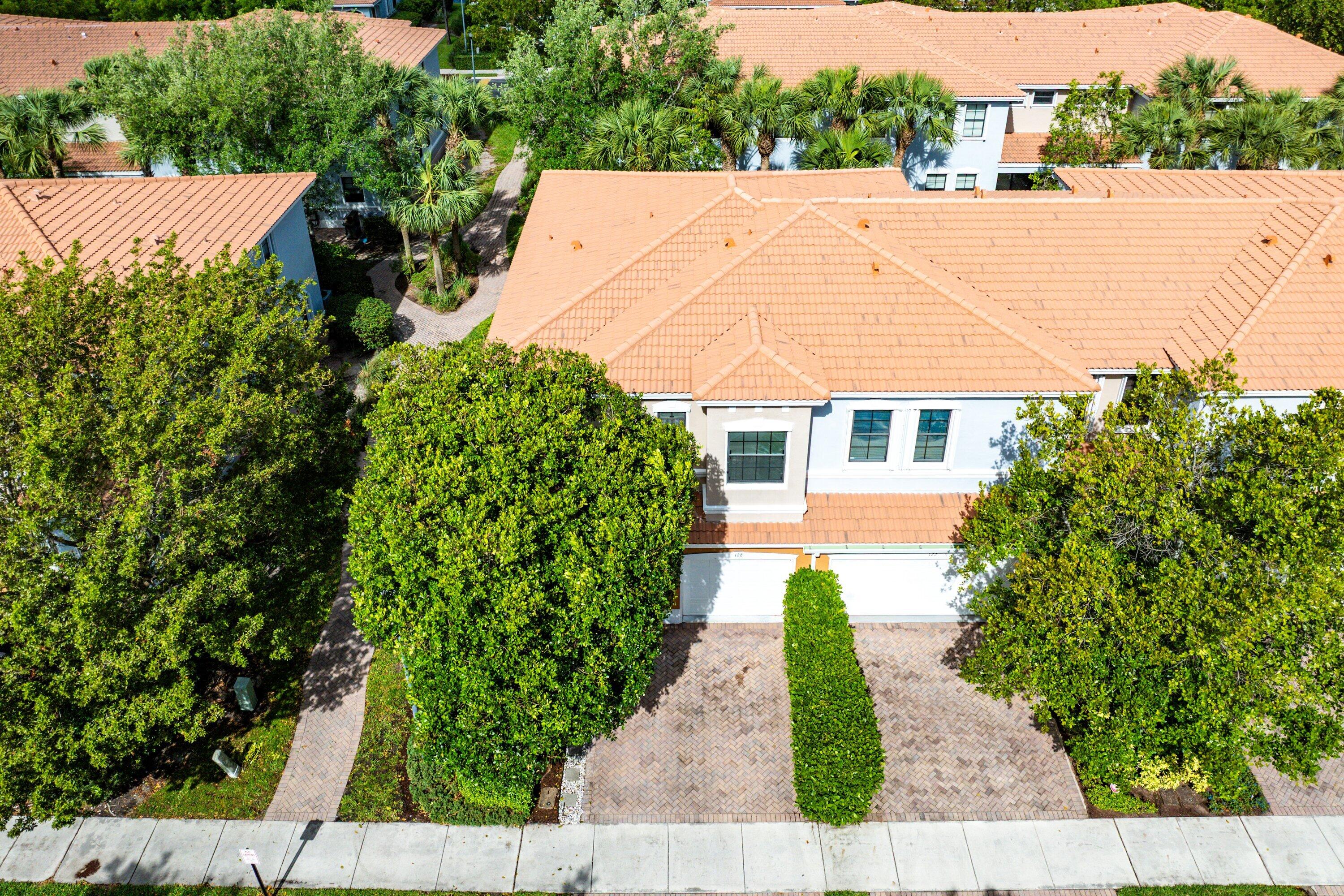 Gramercy Square - Residential
