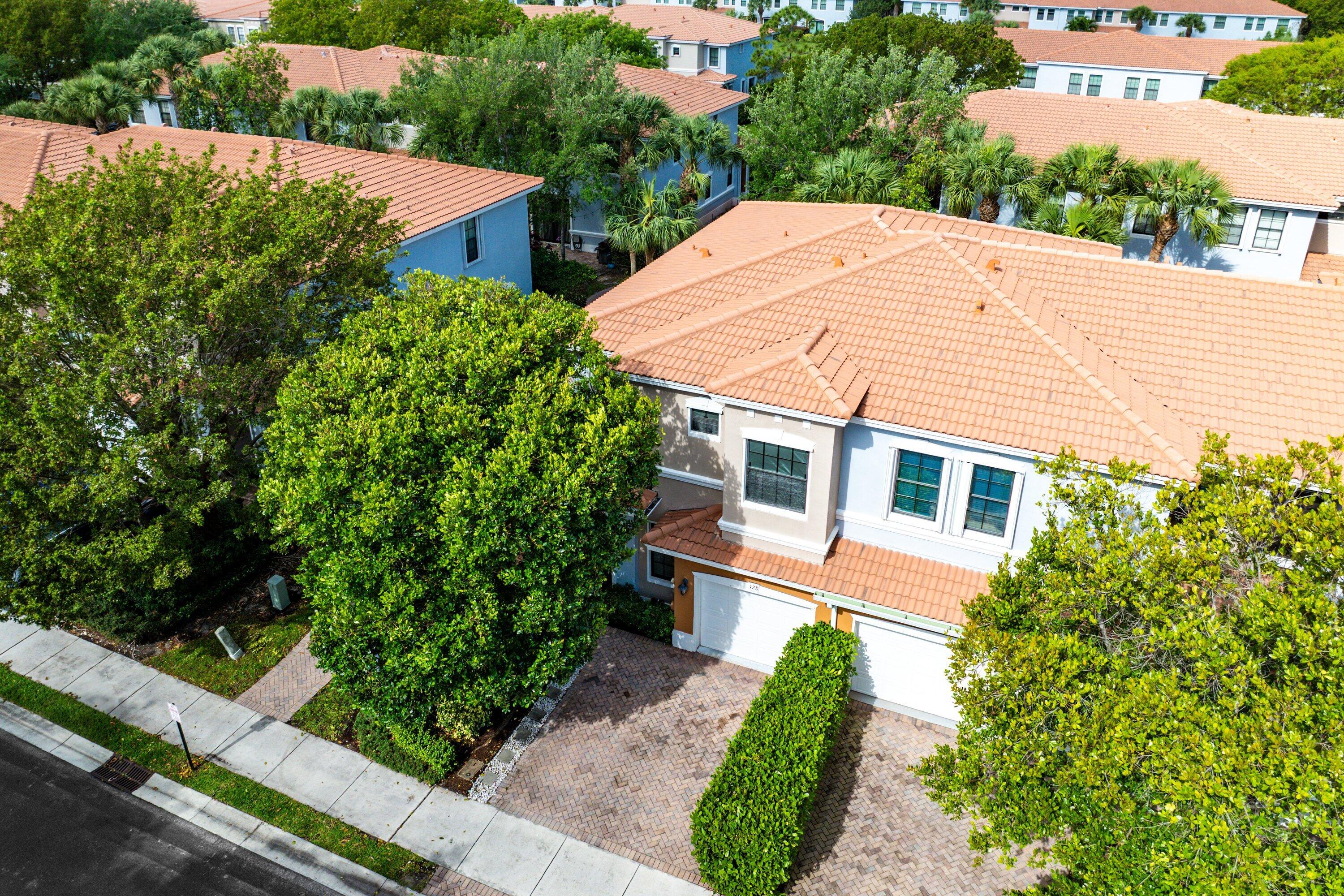 Gramercy Square - Residential