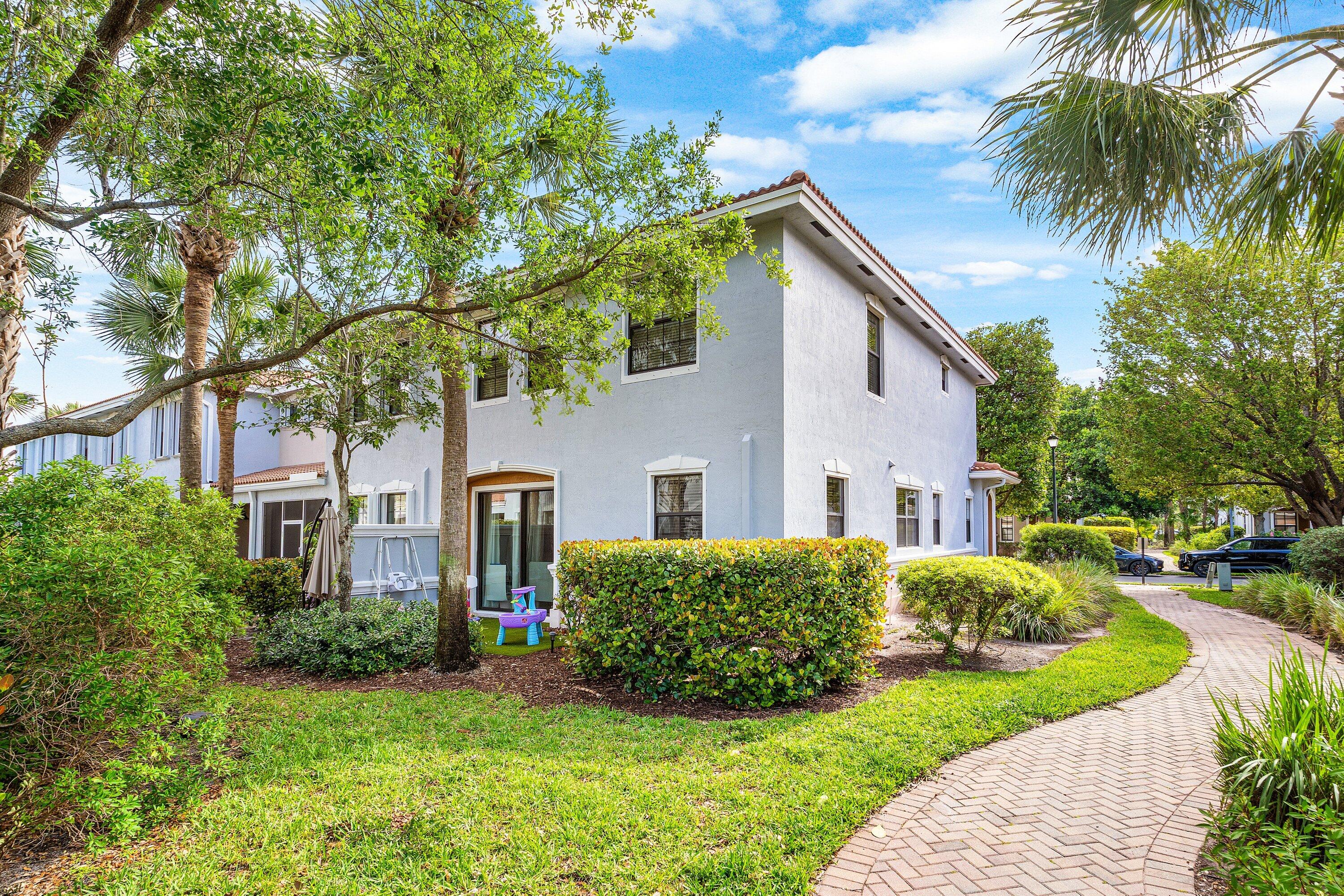 Gramercy Square - Residential