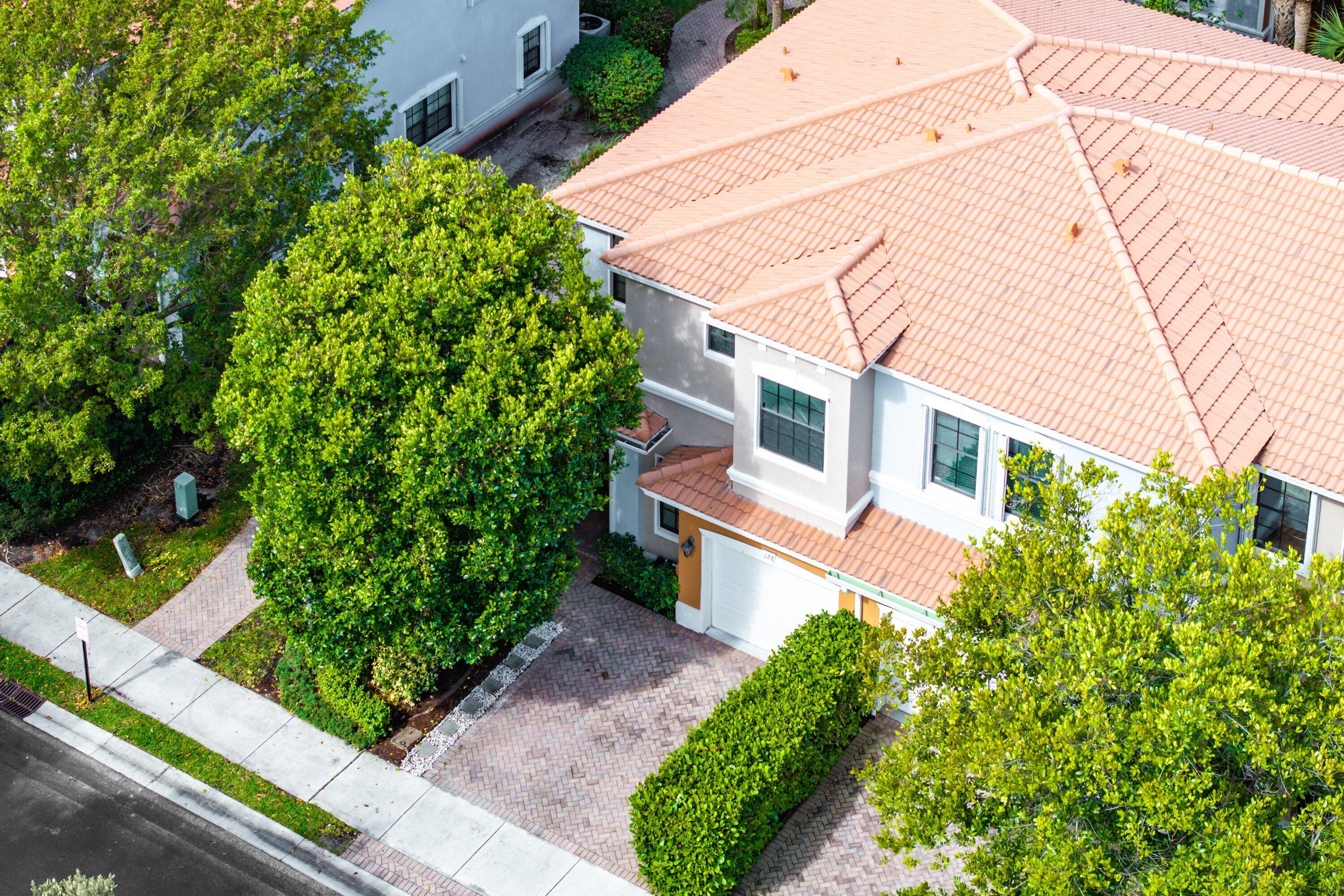 Gramercy Square - Residential