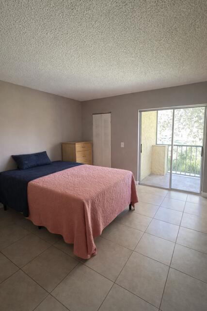 MEADOWS ON THE GREEN COND - Residential