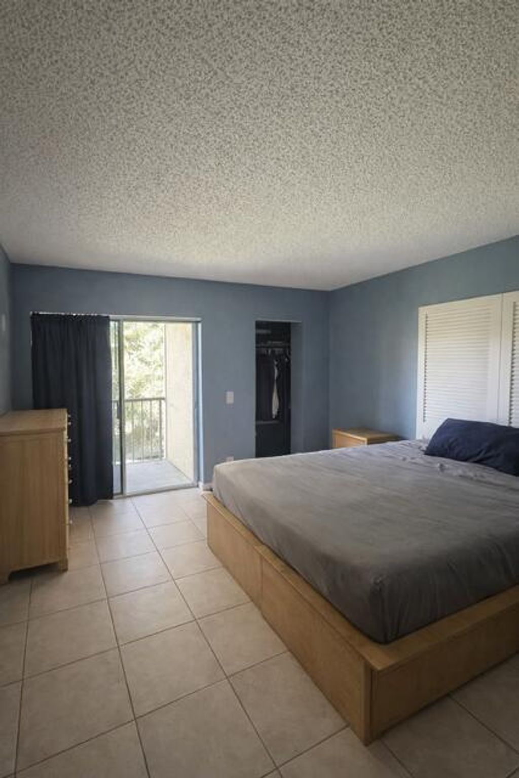 Photo of 416 Meadows Circle, Boynton Beach, FL 33436 (MLS # R11149017)