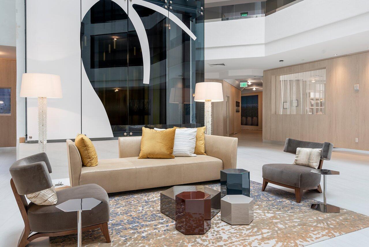 MIZNER TOWER - Residential