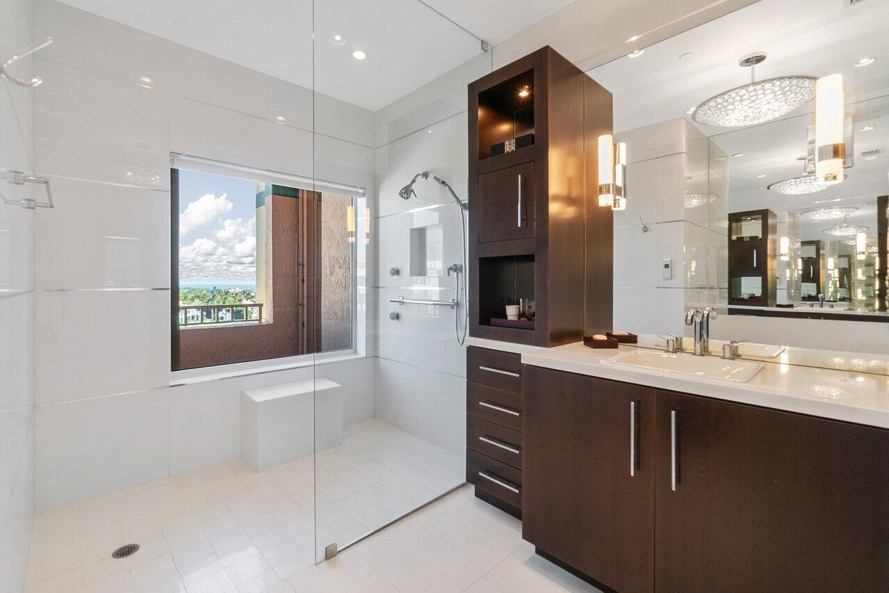 MIZNER TOWER - Residential