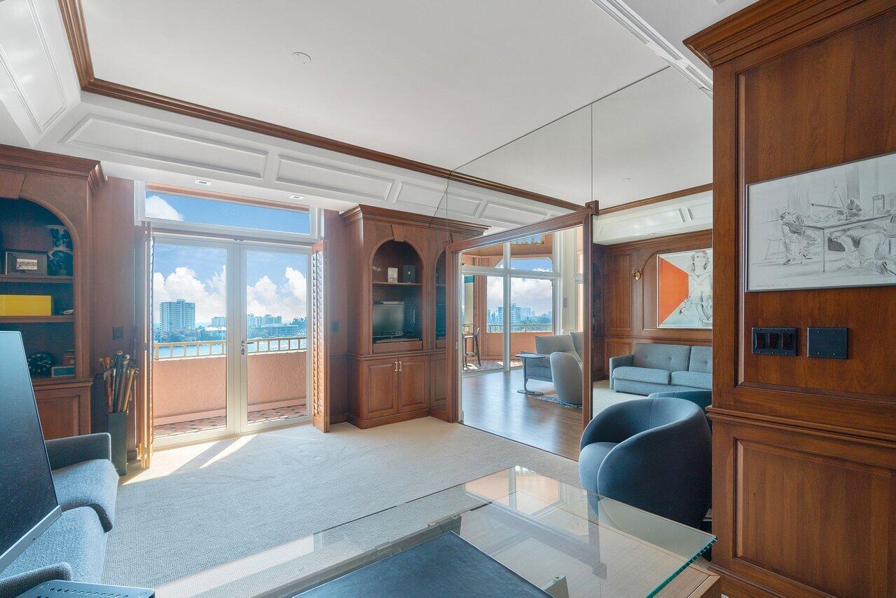 MIZNER TOWER - Residential