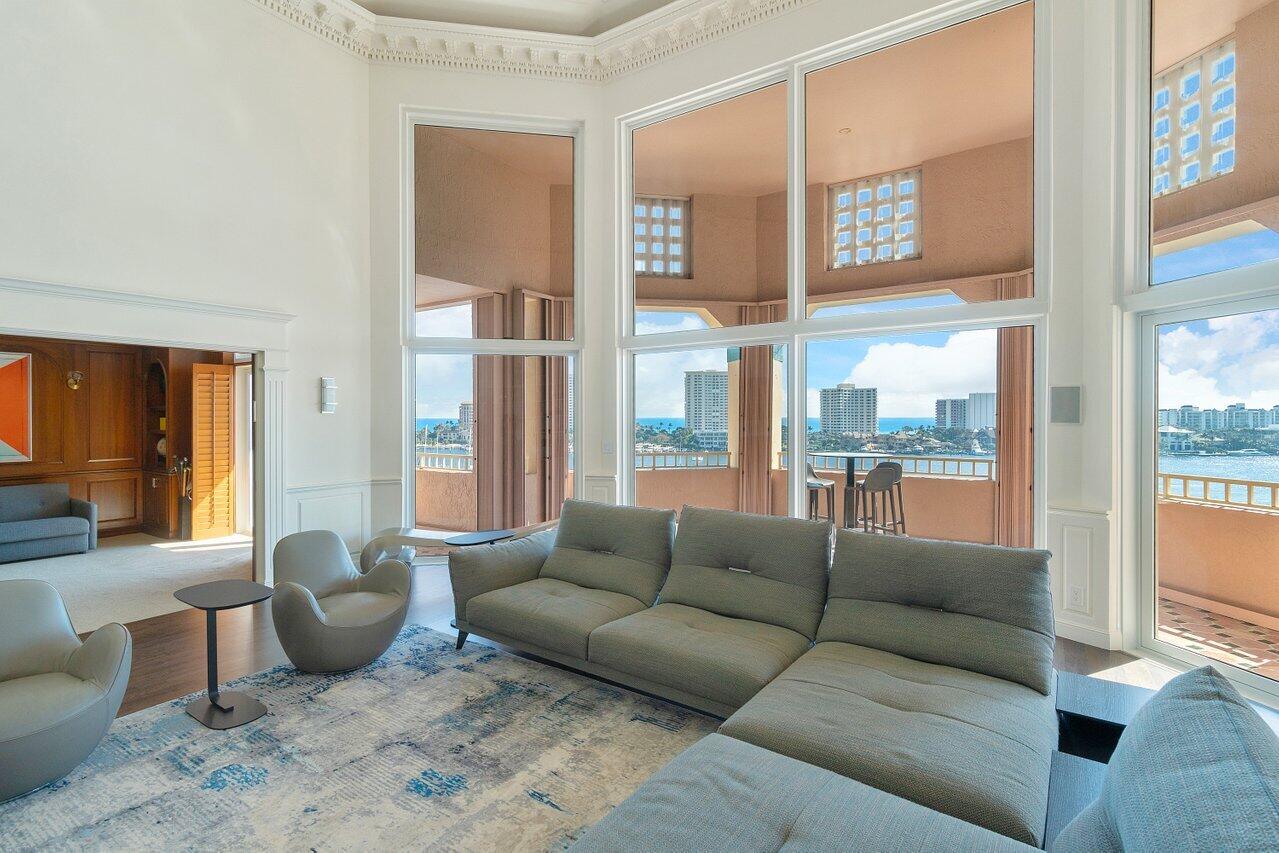 MIZNER TOWER - Residential