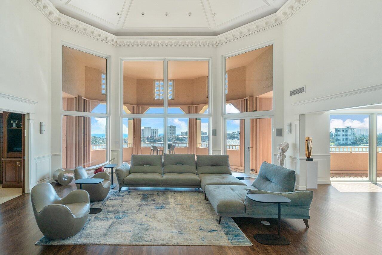 MIZNER TOWER - Residential