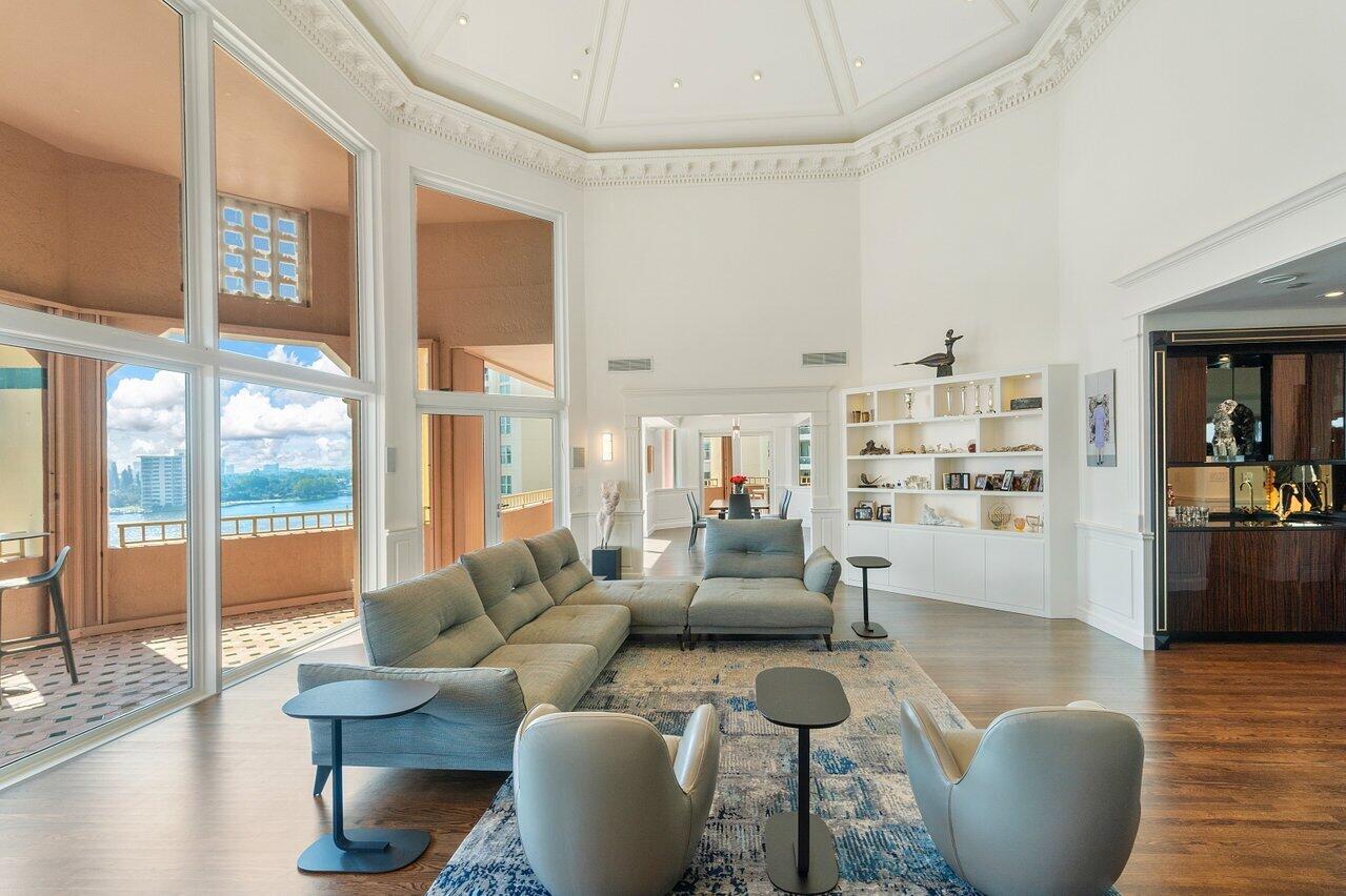 MIZNER TOWER - Residential