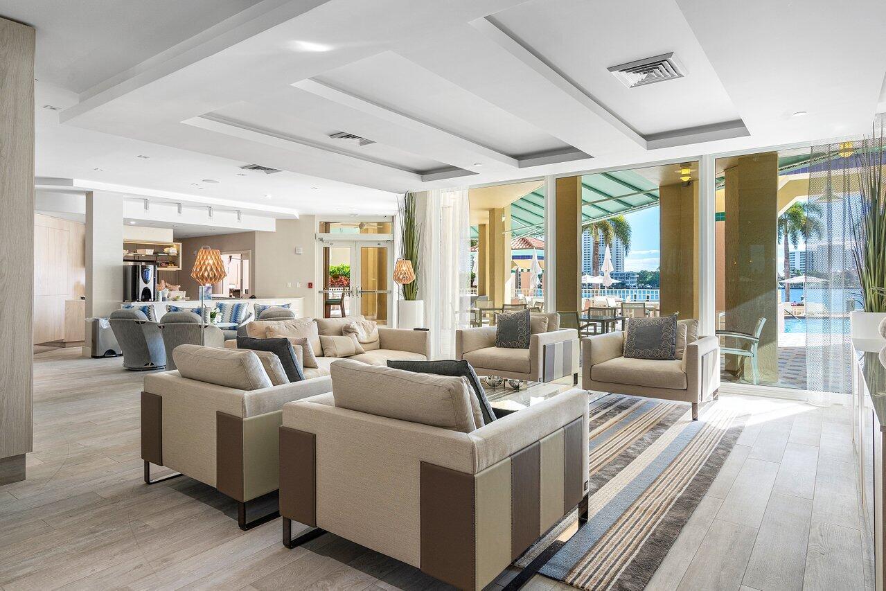 MIZNER TOWER - Residential