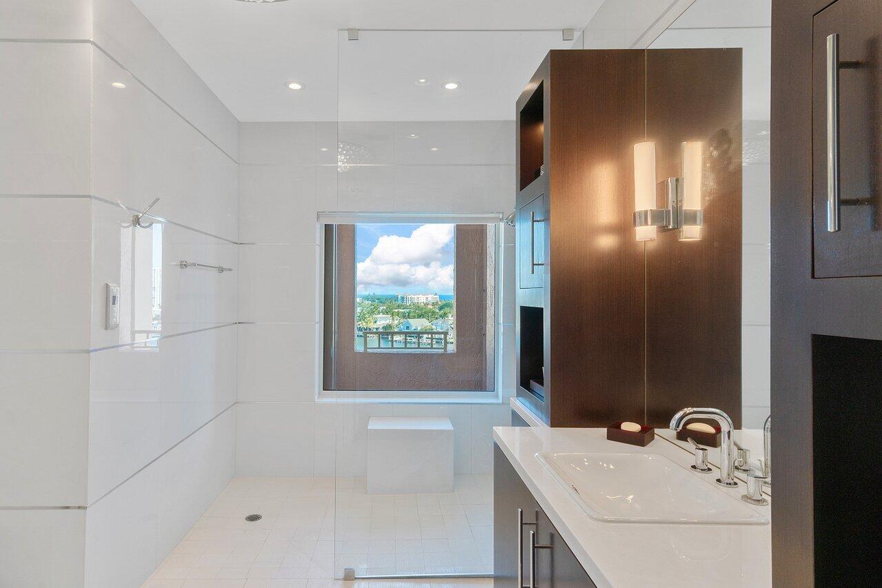 MIZNER TOWER - Residential