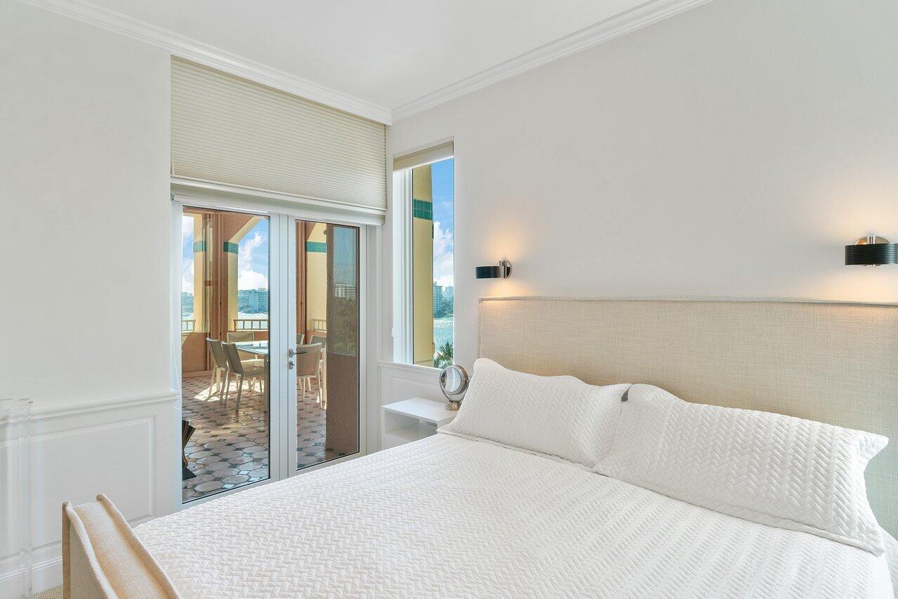 MIZNER TOWER - Residential