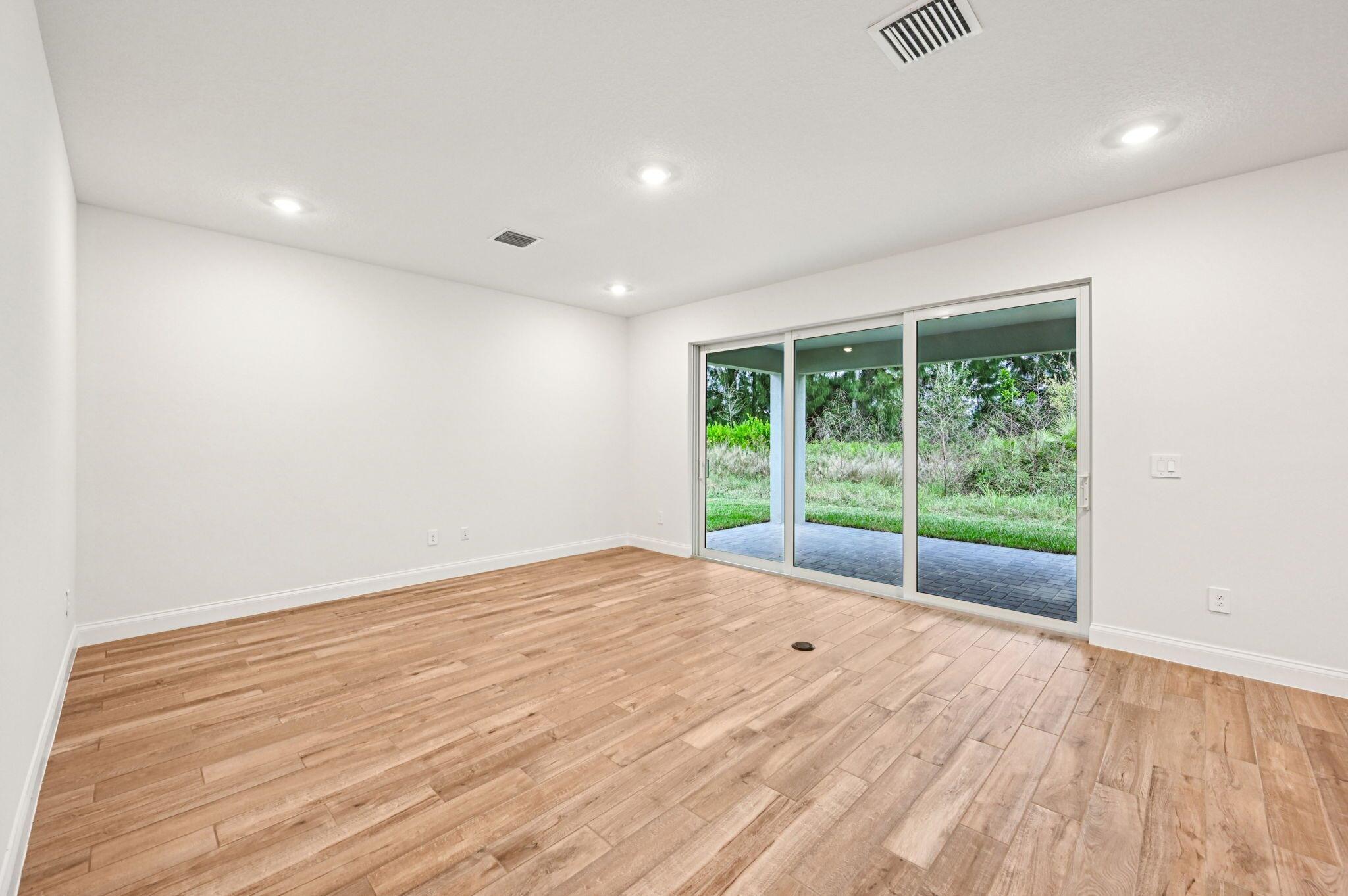 5629 Hampton Park Circle