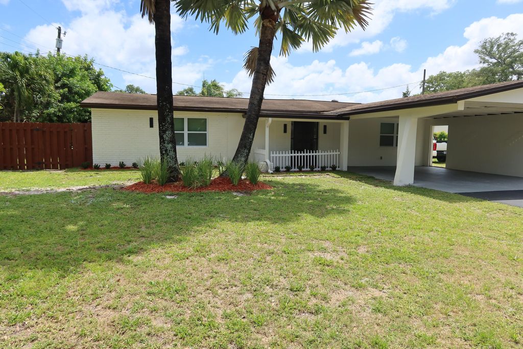Photo of 2630 SW 49th Court, Fort Lauderdale, FL 33312 (MLS # B26014574)