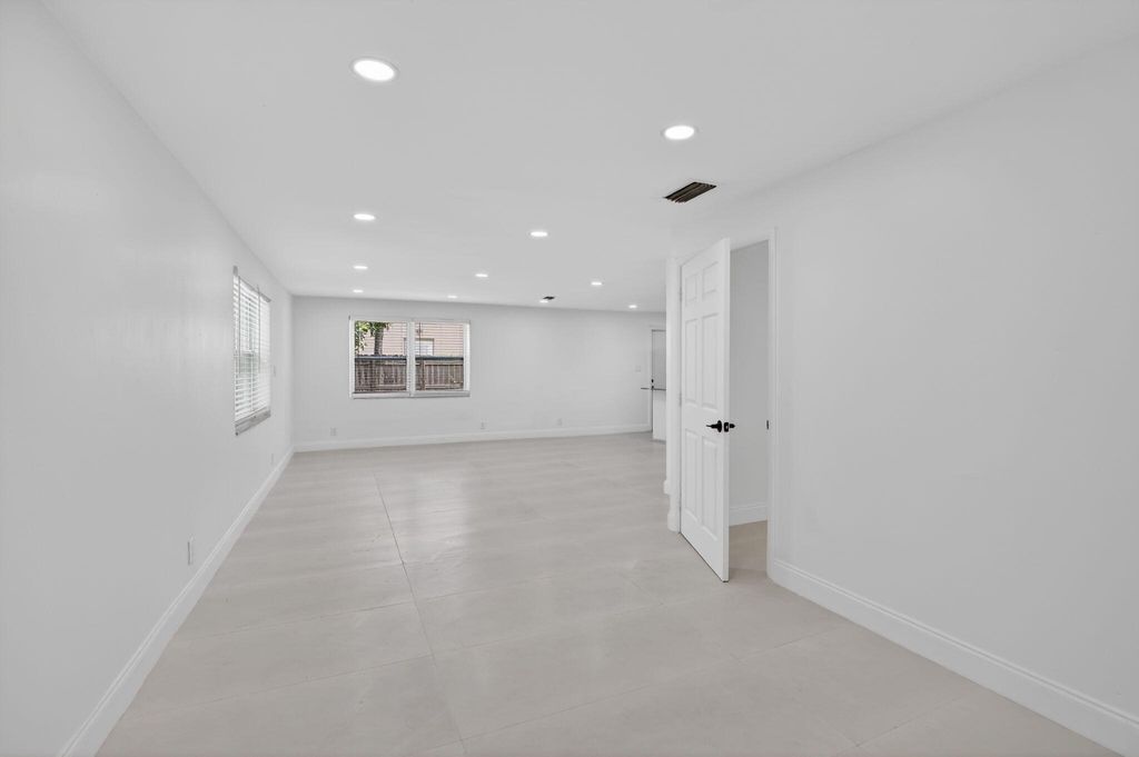 Photo of 2630 SW 49th Court, Fort Lauderdale, FL 33312 (MLS # B26014574)