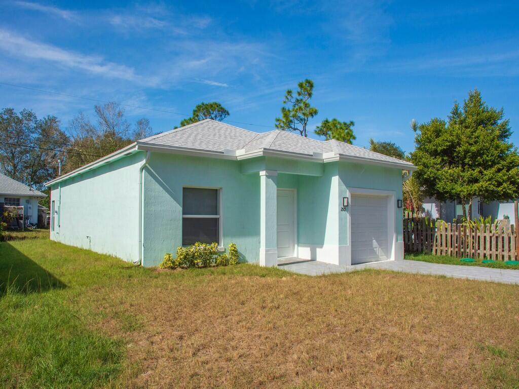 PARADISE PARK UNIT NO 2 - Residential Lease