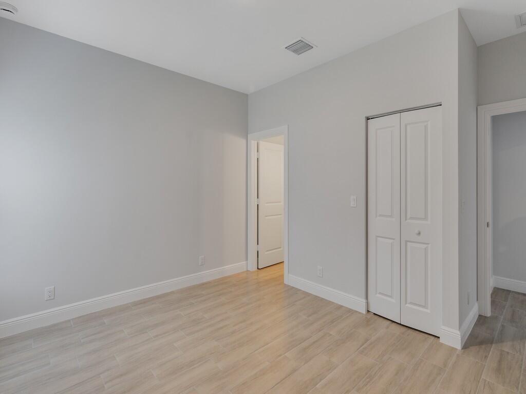 PARADISE PARK UNIT NO 2 - Residential Lease