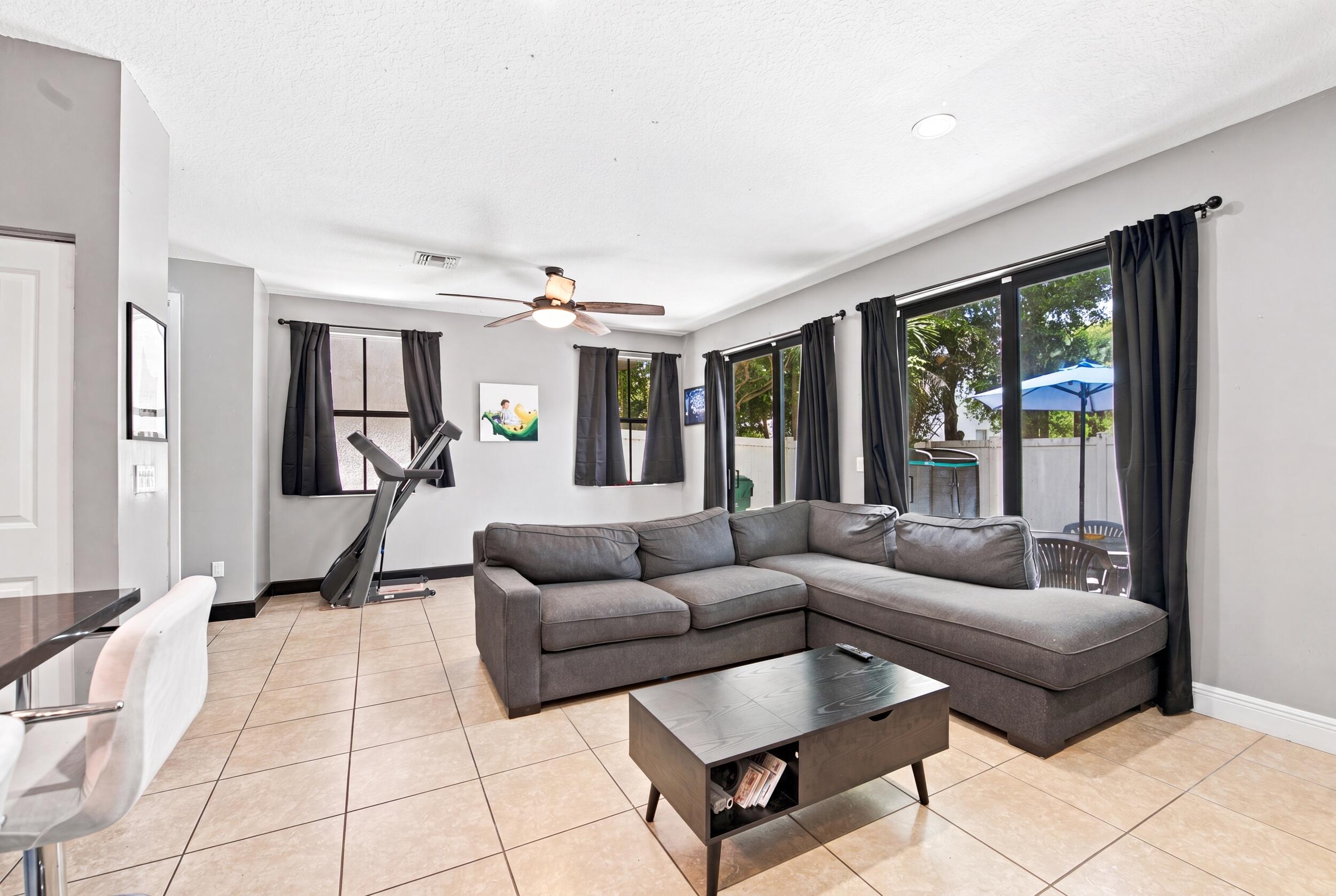 4817 NW 59th Street