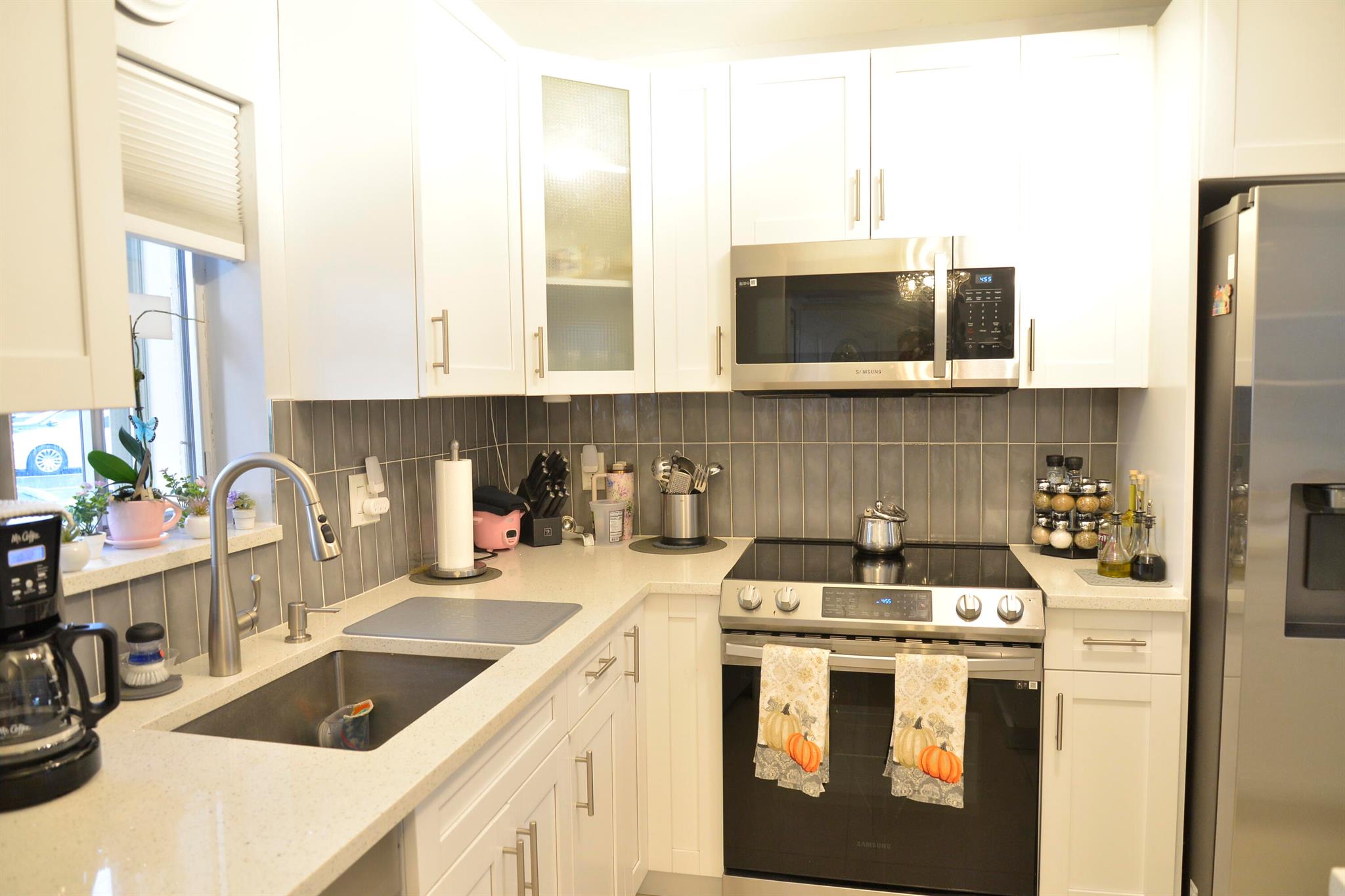 BOUNDBROOK CONDO S - Residential