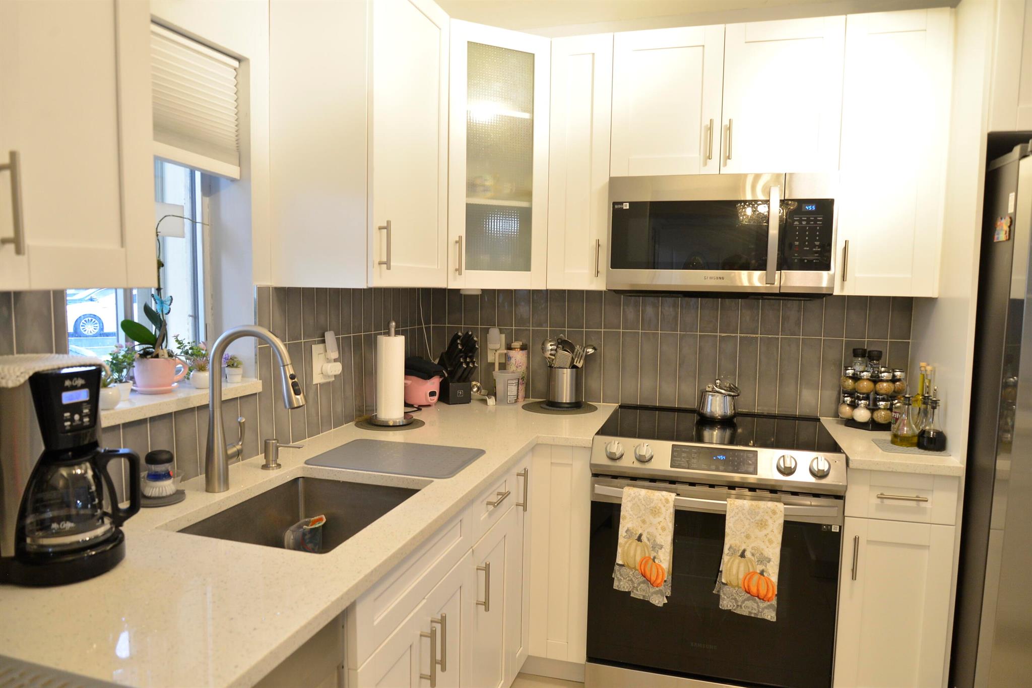 BOUNDBROOK CONDO S - Residential