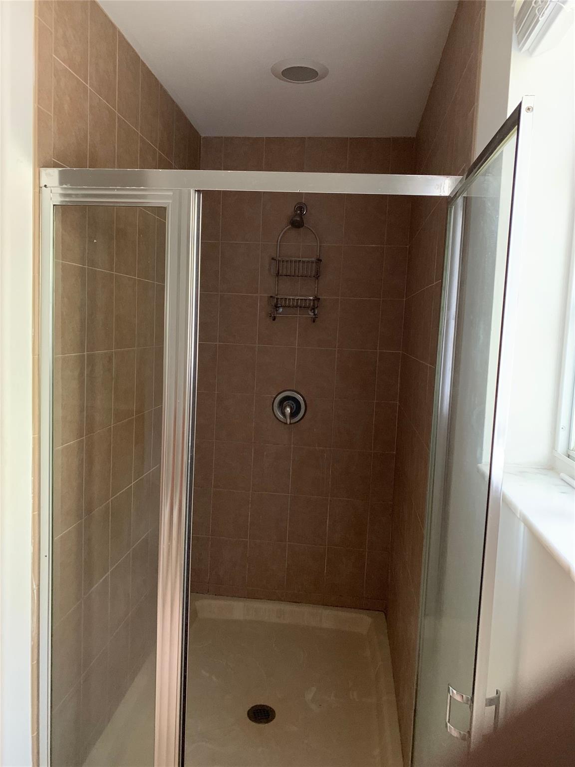 Georgetown 176-58 B - Residential Lease