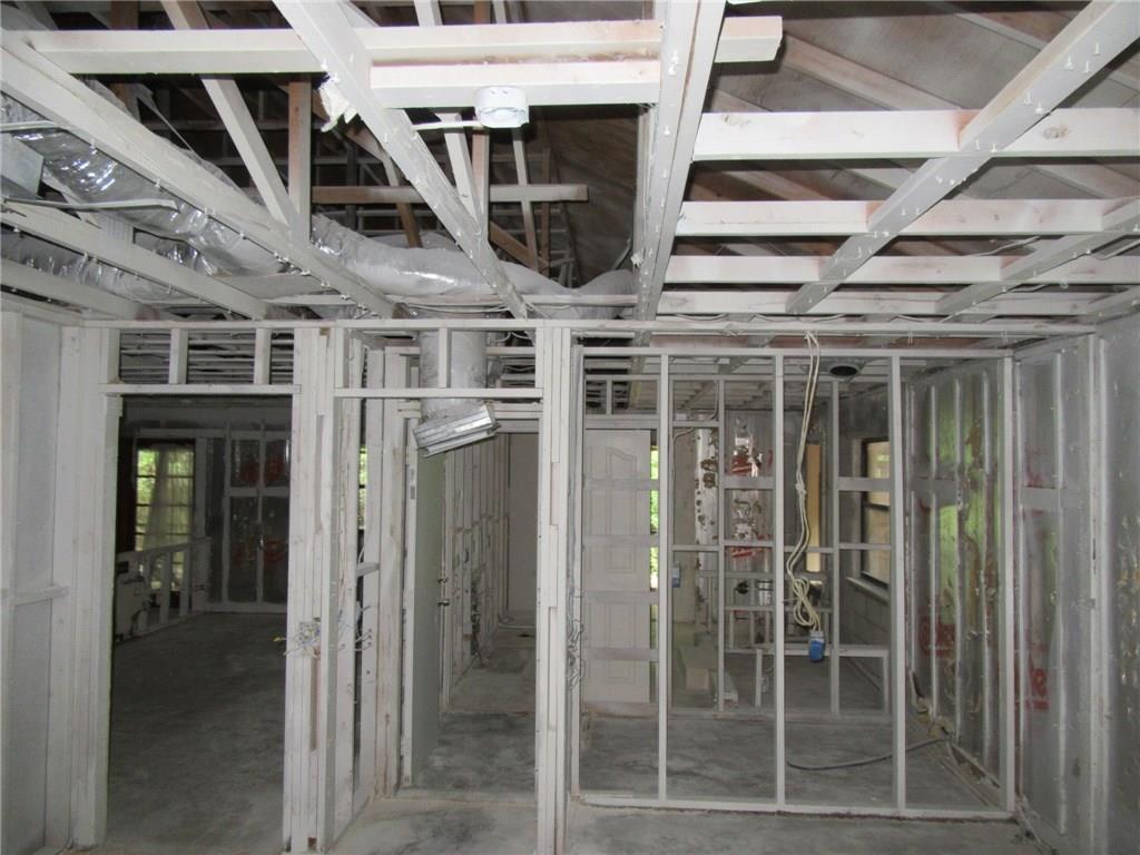 Acreage & Unrec - Residential