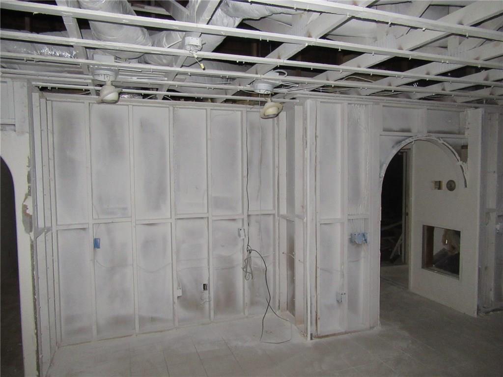 Acreage & Unrec - Residential