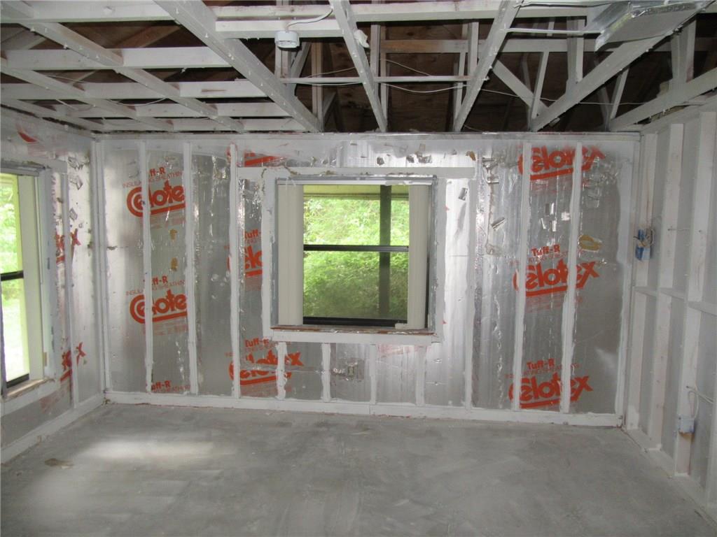 Acreage & Unrec - Residential