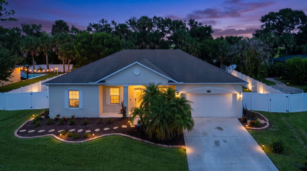 Photo of 4839 ASHLEY LAKE Circle, Vero Beach, FL 32967 (MLS # B26077169)