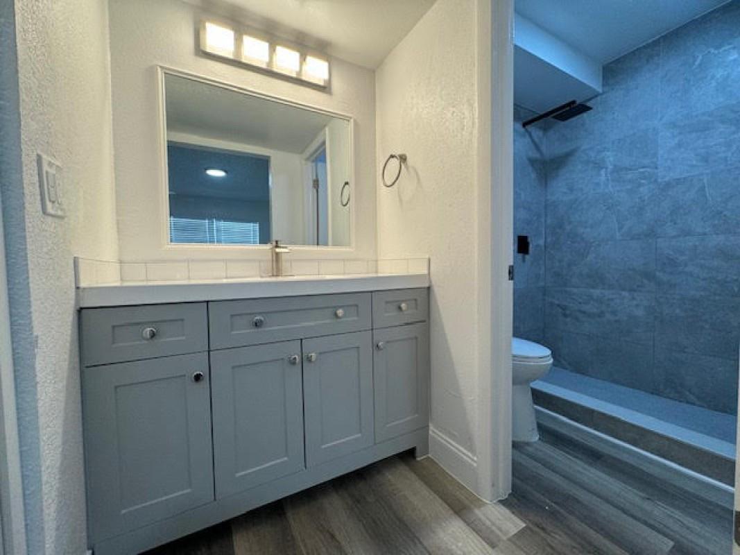 Hollywood Ridge Farms - Residential Lease