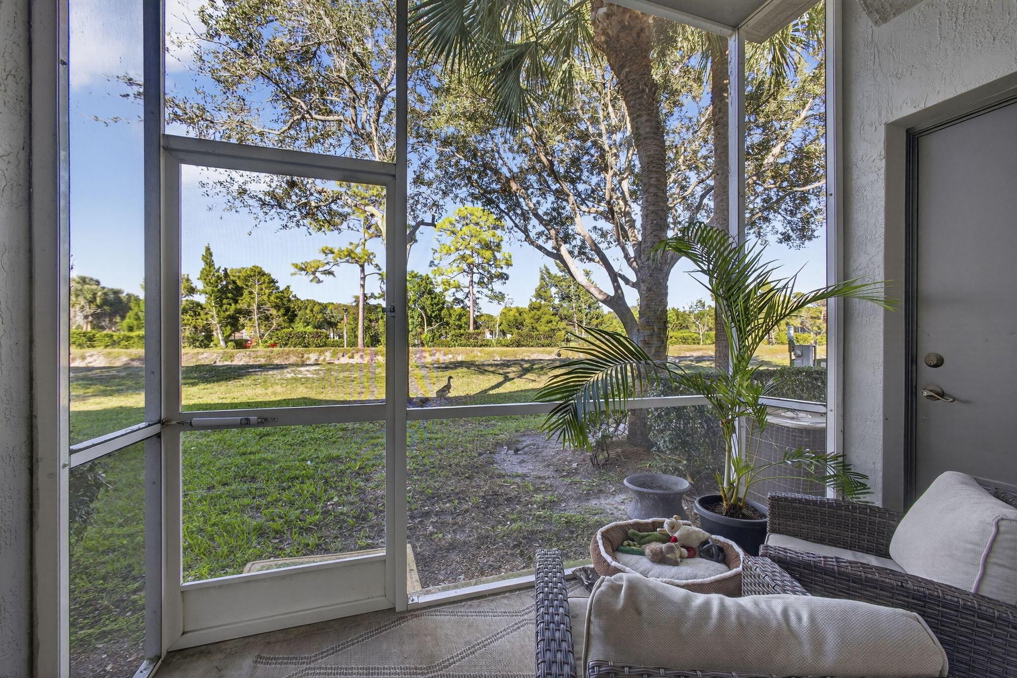 MAGNOLIA BAY CONDOMIMIUM - Residential Lease