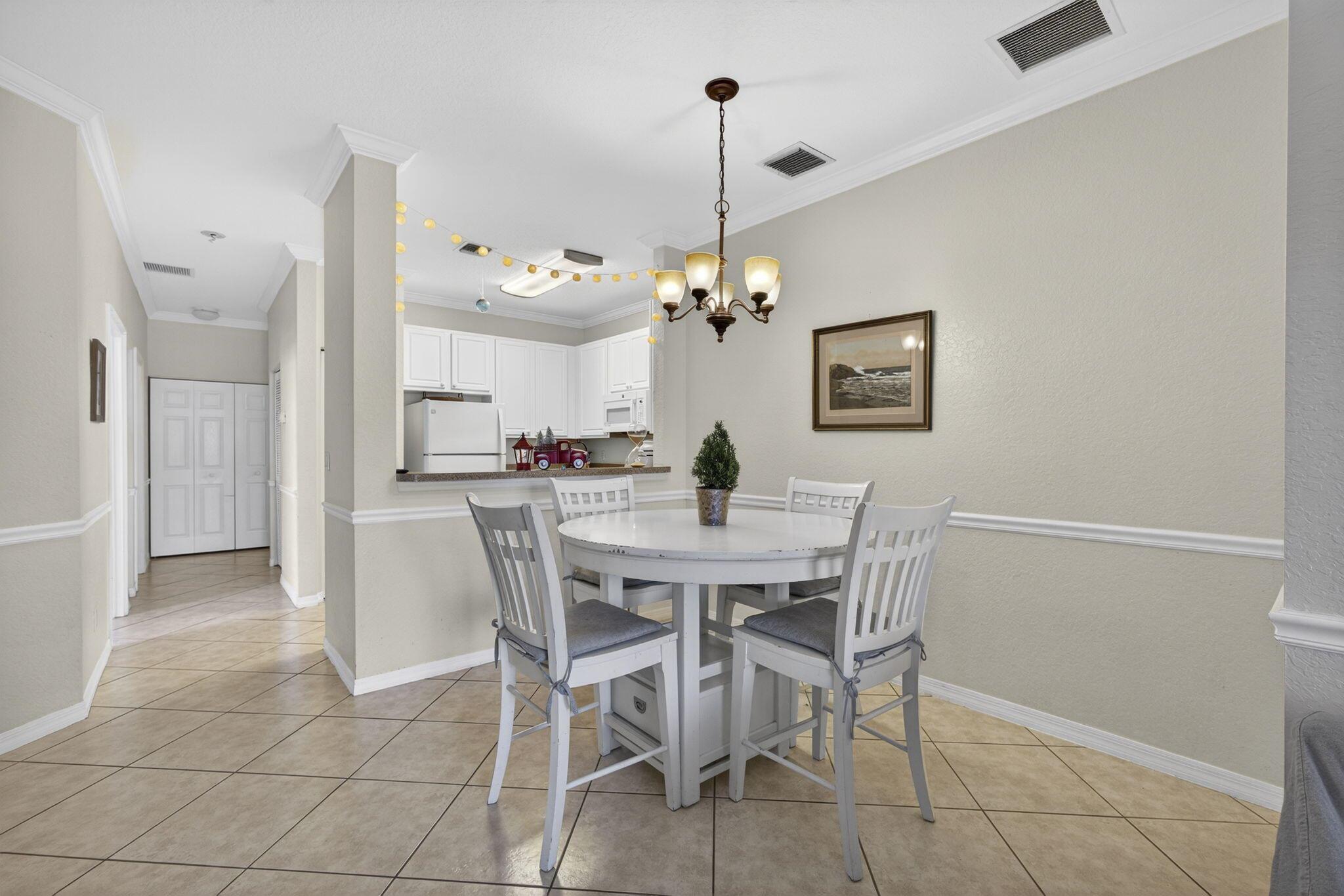 MAGNOLIA BAY CONDOMIMIUM - Residential Lease