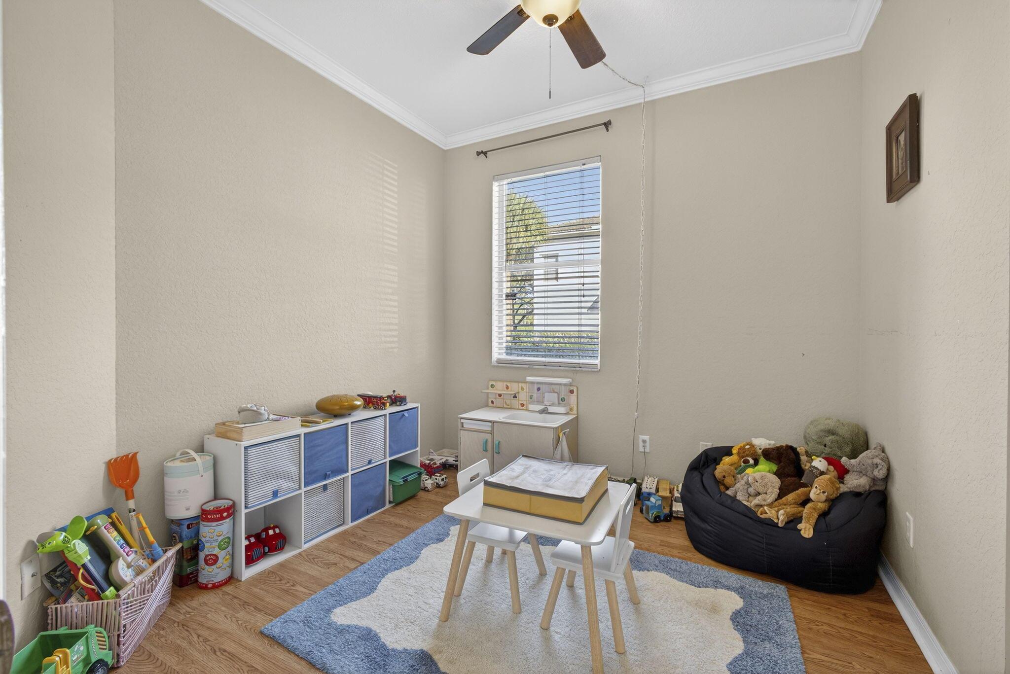 MAGNOLIA BAY CONDOMIMIUM - Residential Lease