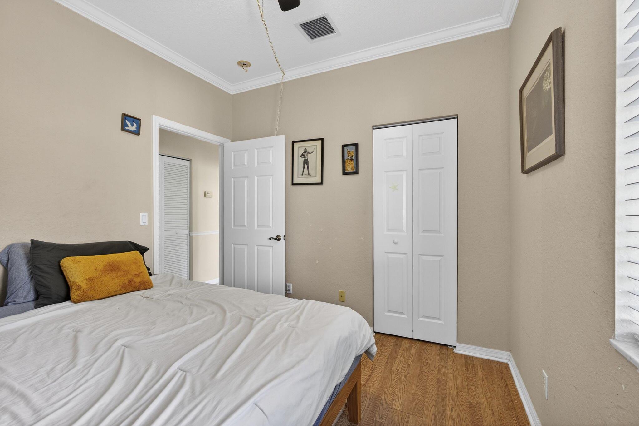 MAGNOLIA BAY CONDOMIMIUM - Residential Lease