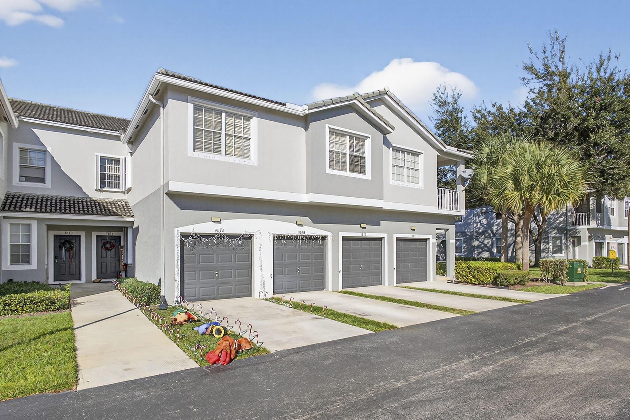 MAGNOLIA BAY CONDOMIMIUM - Residential Lease