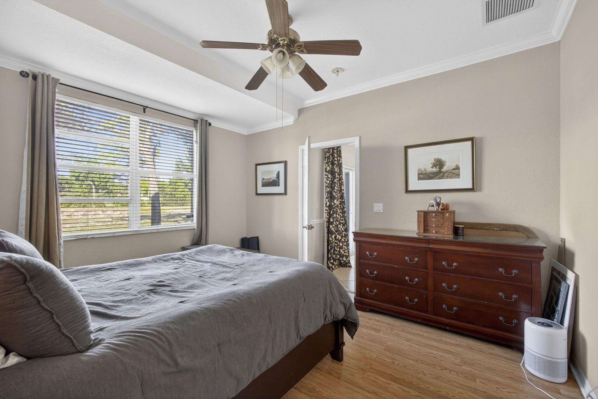 MAGNOLIA BAY CONDOMIMIUM - Residential Lease