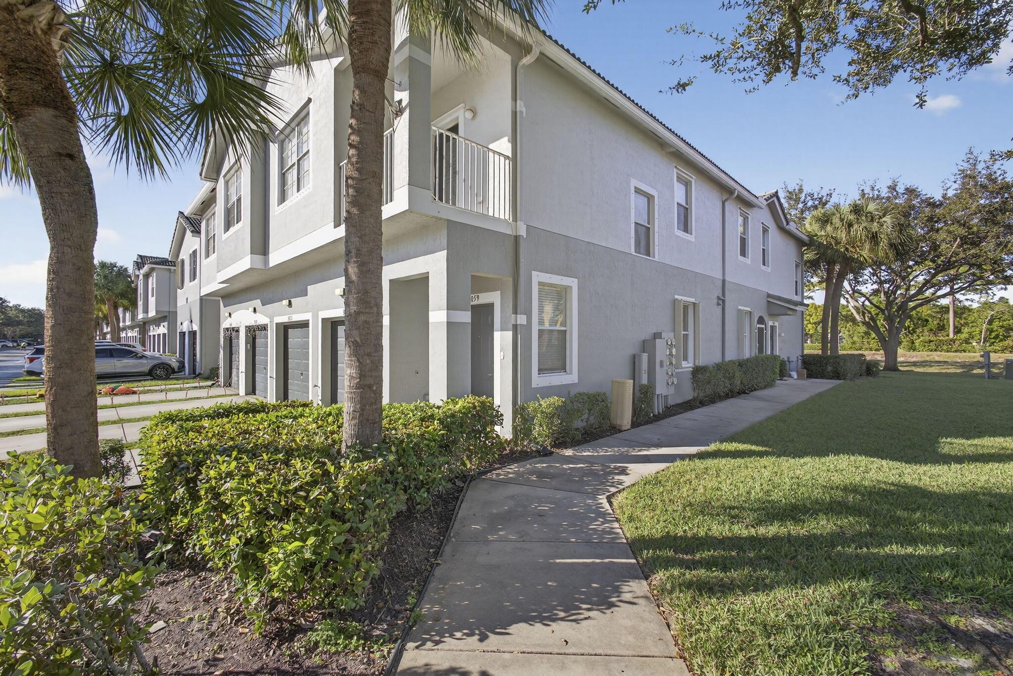 MAGNOLIA BAY CONDOMIMIUM - Residential Lease