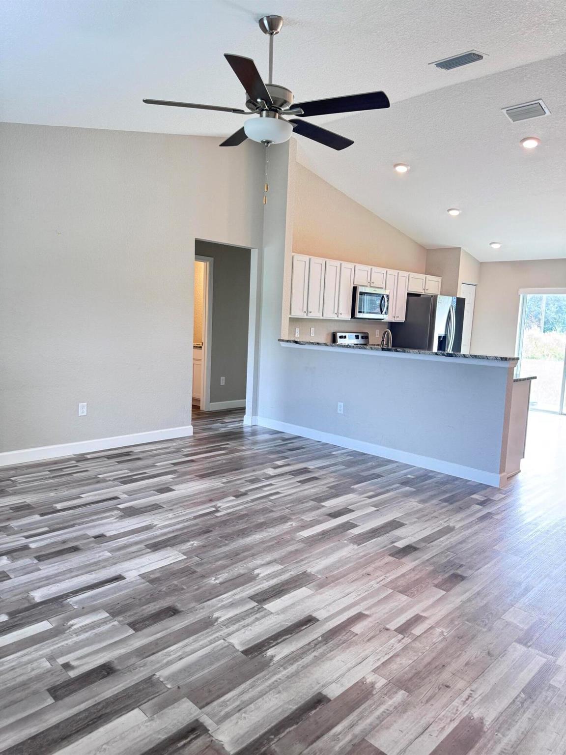 MARION OAKS 10 - Residential Lease