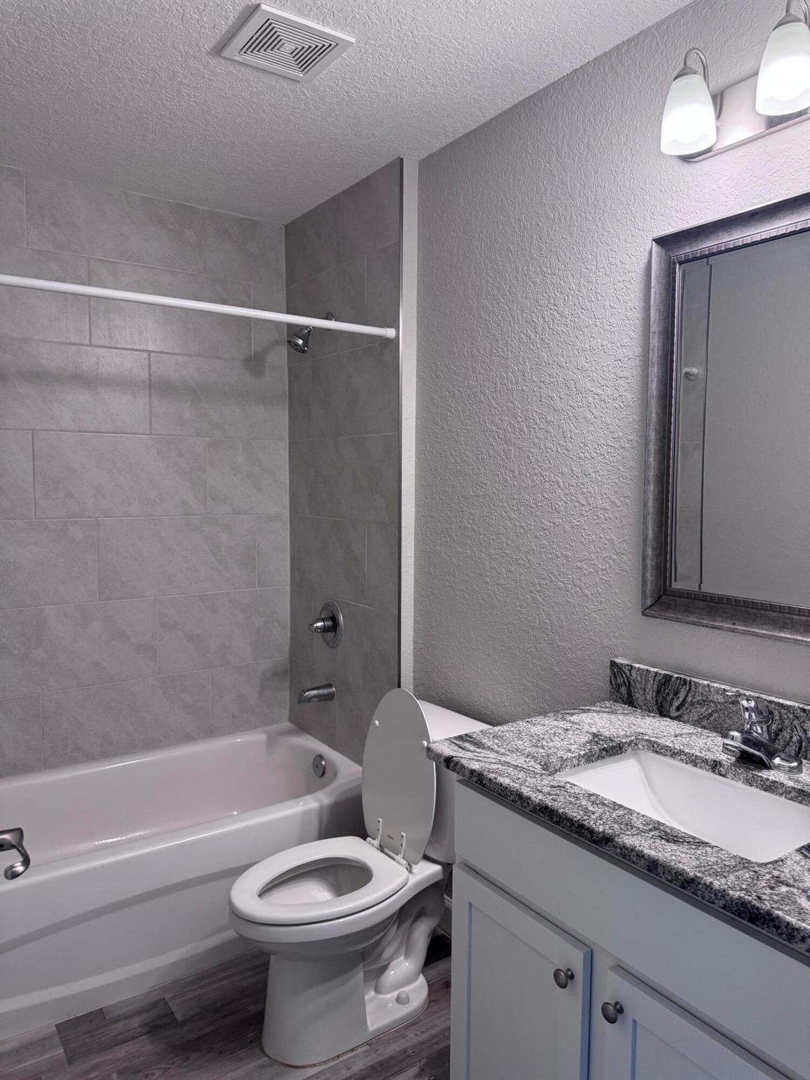 MARION OAKS 10 - Residential Lease