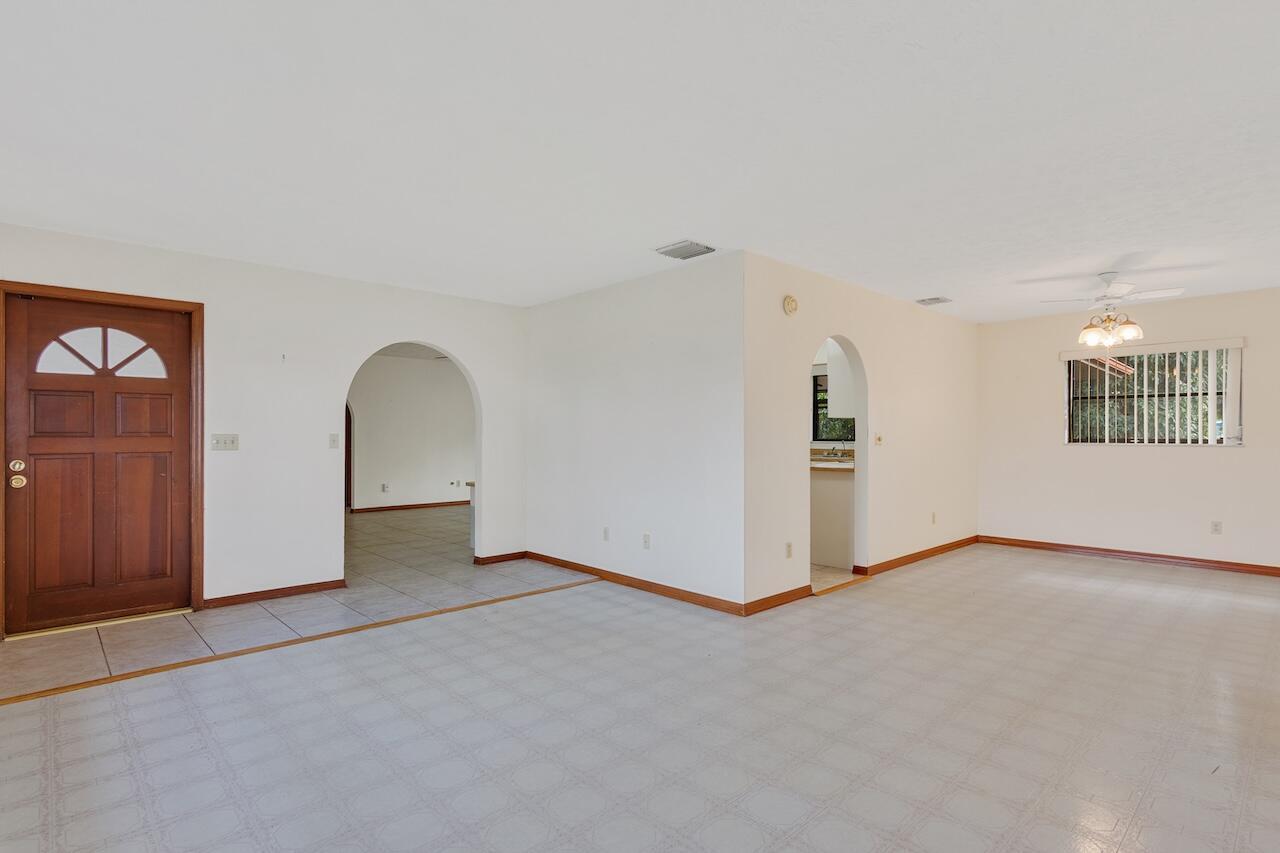 PORT ST LUCIE SECTION 13 - Residential